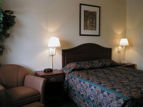 Intown Suites Extended Stay Select New Orleans La - Harvey Room photo